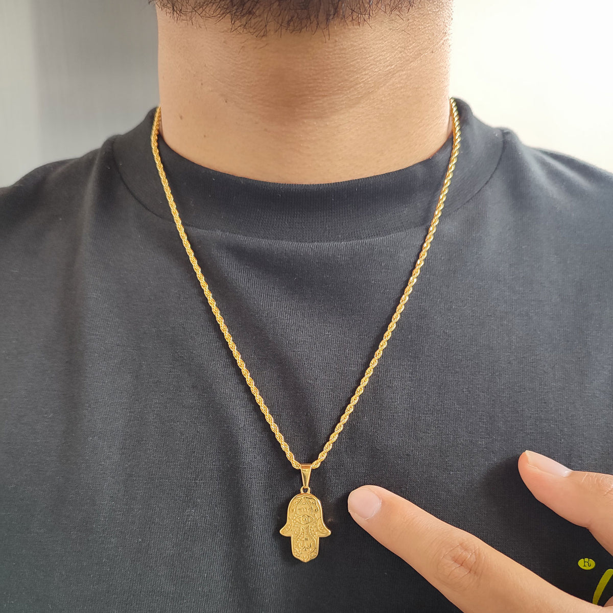 Collar Hamsa Dorado