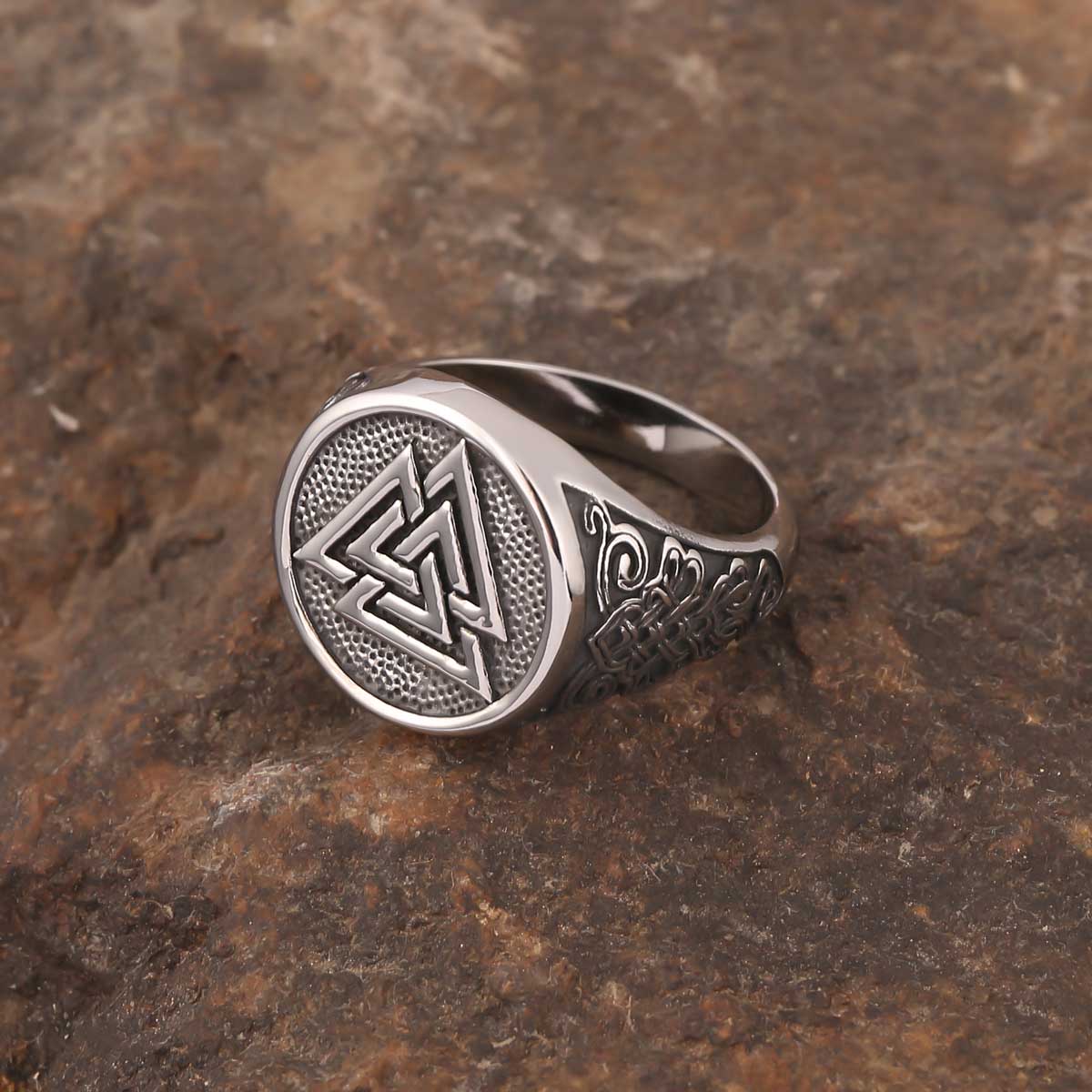 Anillo Valknut