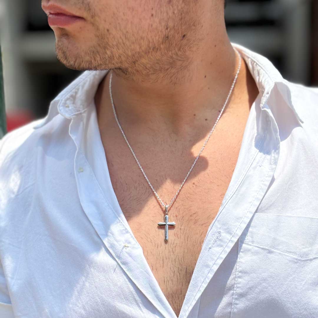 Collar de Cruz de los Eternos