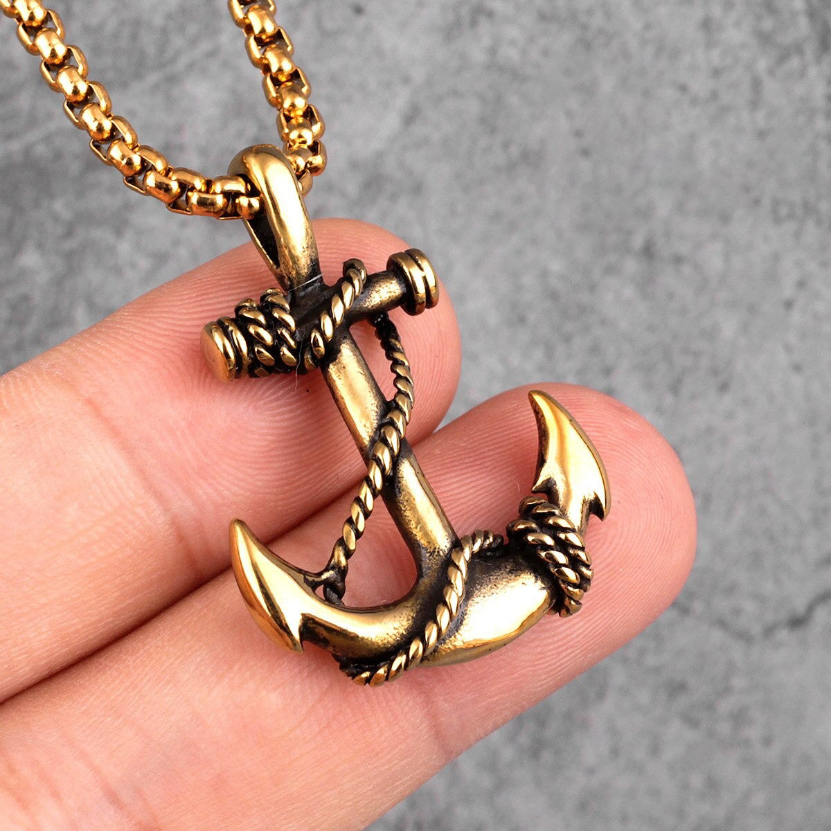 Collar Ancla Dorado